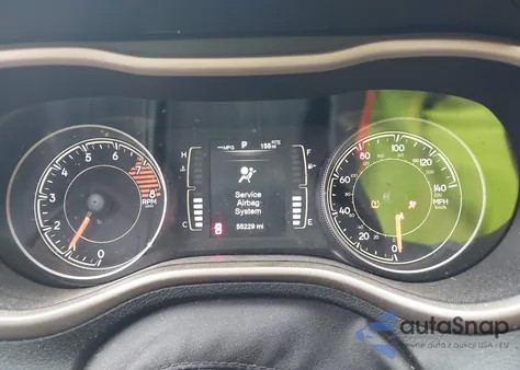 2017 Jeep Cherokee Latitude 4X4 z USA, uszkodzony, nr VIN 1C4PJMCS5HW570679